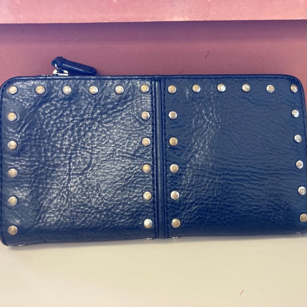 MICHAEL KORS ASTOR STUDDED WALLET